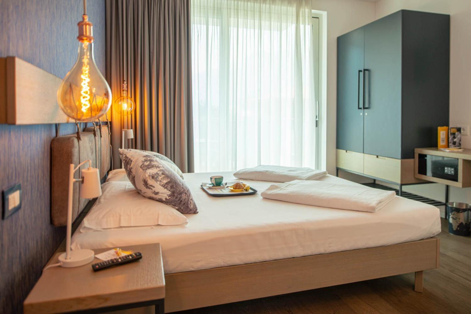 Glocal Torbole Hotell Torbole Sul Garda Eksteriør bilde