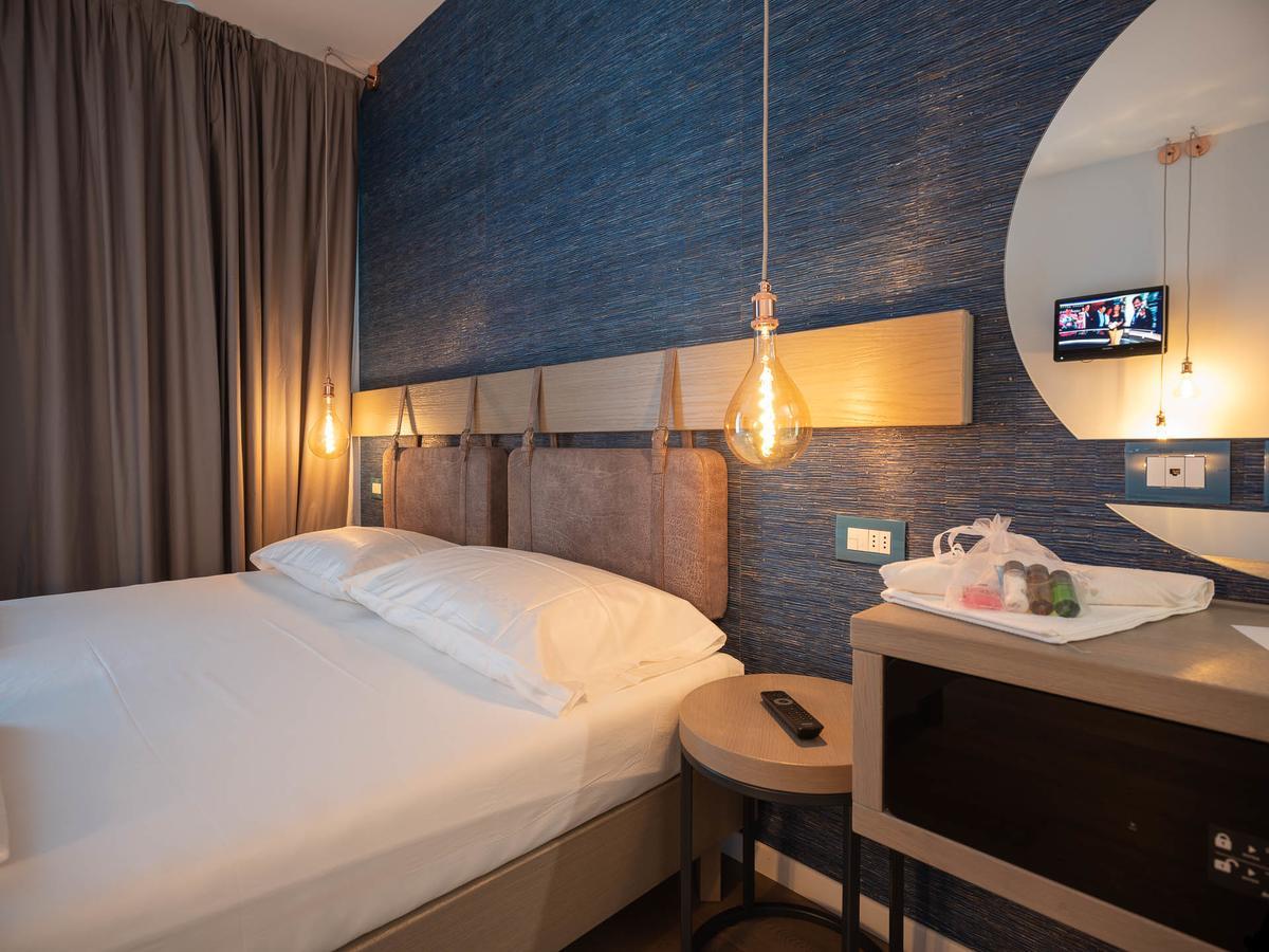 Glocal Torbole Hotell Torbole Sul Garda Eksteriør bilde